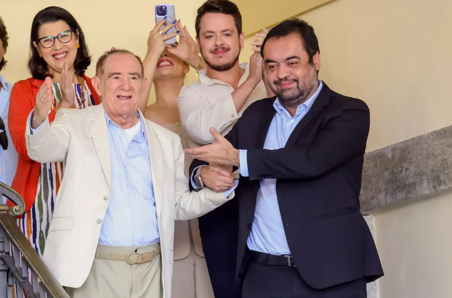 Governo do Rio lança campanha com Didi e anuncia concurso para o Theatro Municipal.