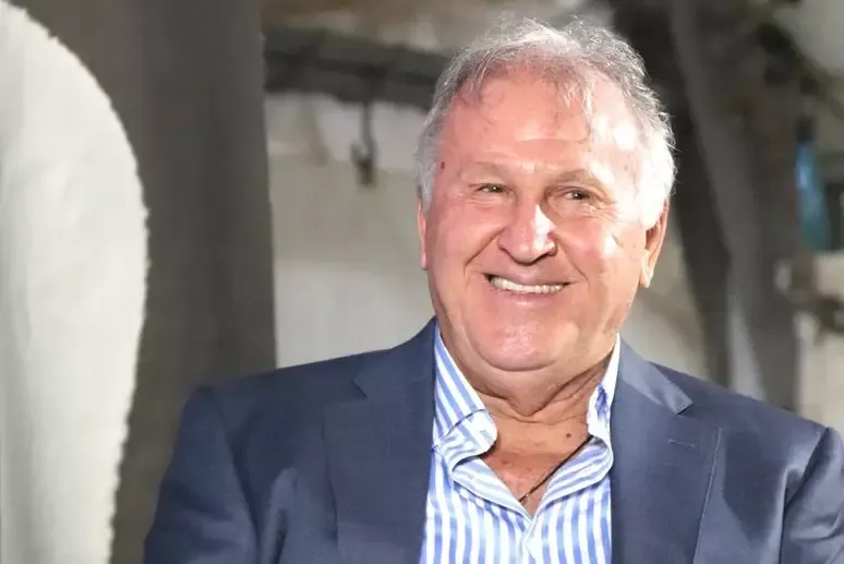 “Fiz a propaganda da última leva do Kichute, vendeu todo o estoque”, conta Zico.