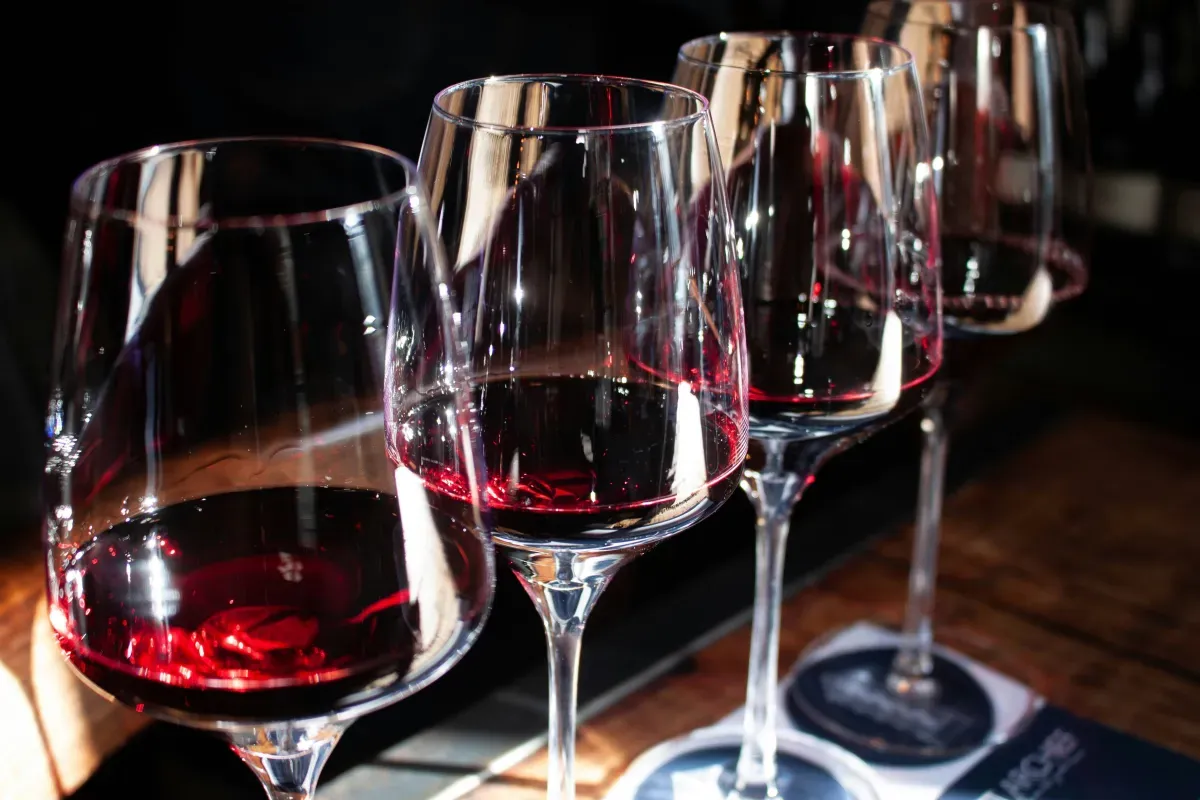 Saiba quais países têm os melhores vinhos do mundo em 2025, segundo ranking.