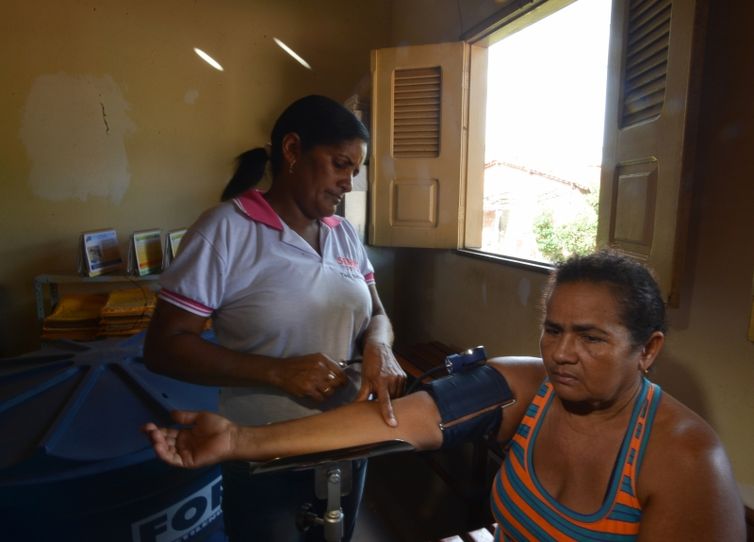 Seleção pública oferece 500 vagas para médicos de família e comunidade