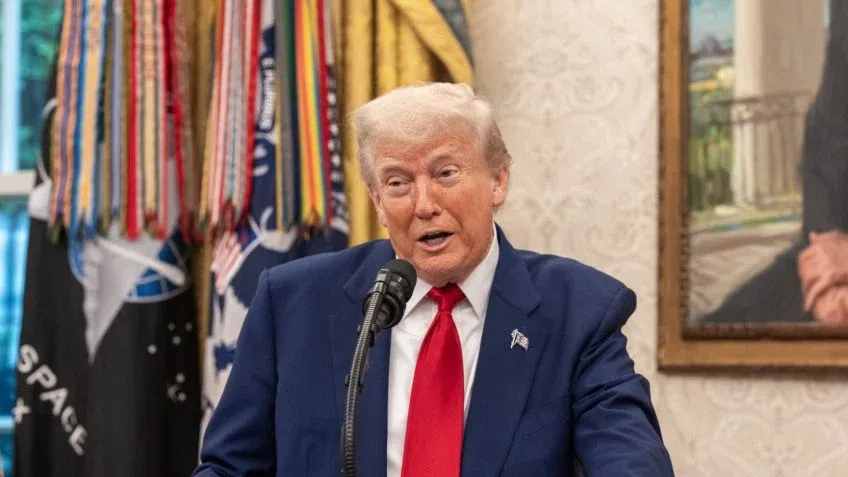 Trump diz ter grupo de ultrarricos para comprar o TikTok nos EUA.