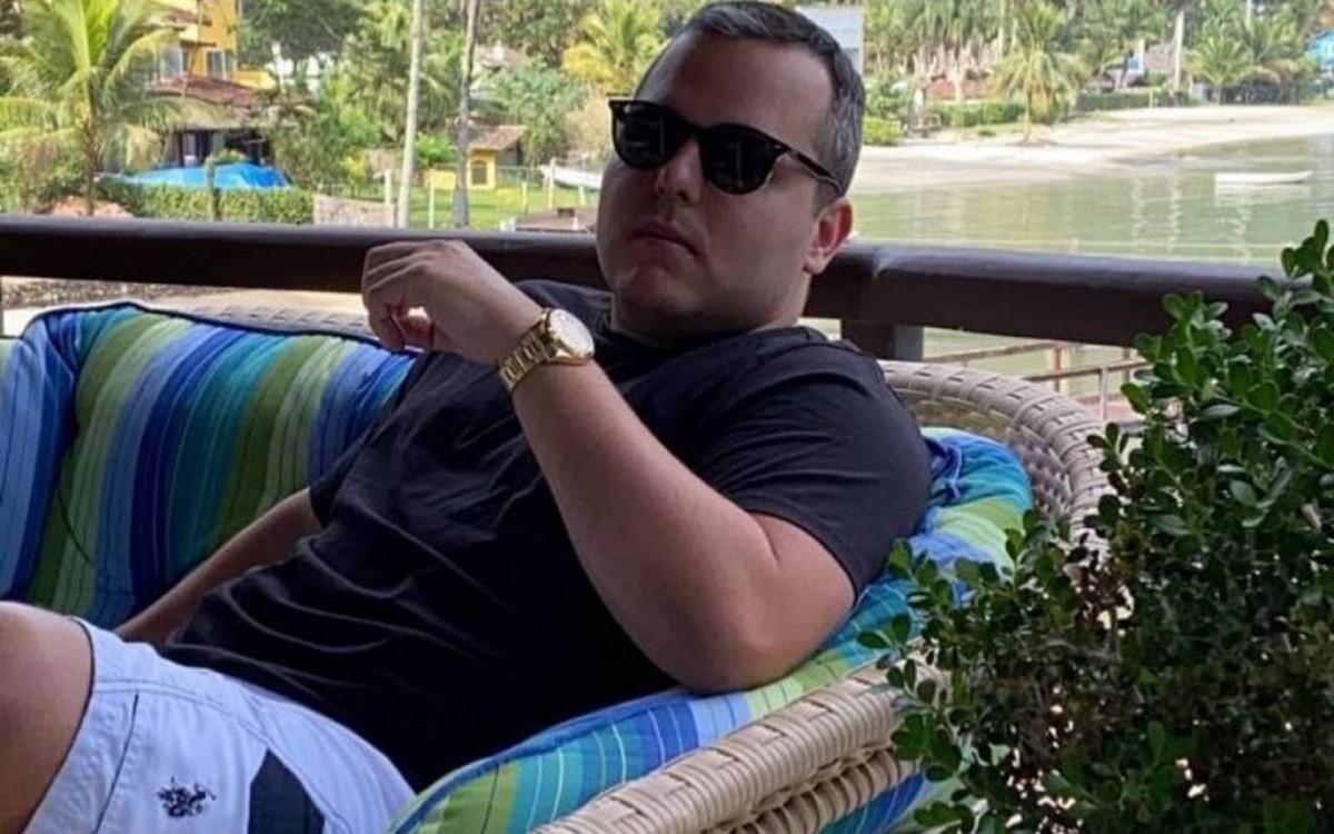 Bicheiro Vinicius Drumond é o novo patrono da escola de samba Em Cima da Hora.