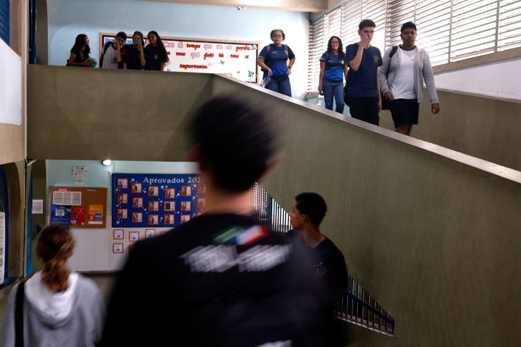 Escolas do Rio terão programa para prevenir violência contra meninas
