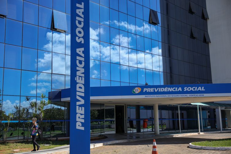 Número de ressarcimentos pelo INSS chegará a 1,2 mi até 31 de julho