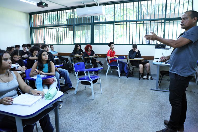 Prazo para isenção de taxa no CNU dos Professores termina nesta sexta