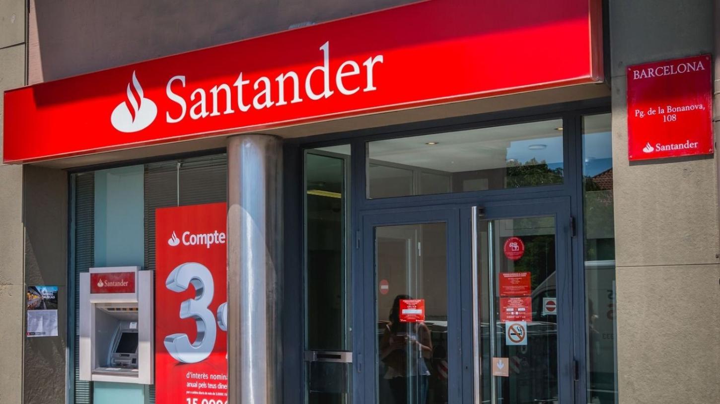 Santander abre inscrições para programa de trainee com salário de até R$ 9,2 mil