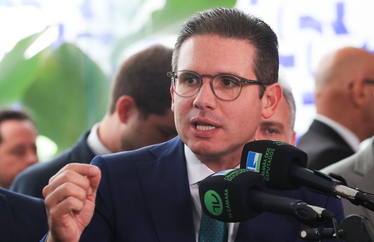 Câmara vai pautar projeto contra ‘adultização’ de crianças nas redes