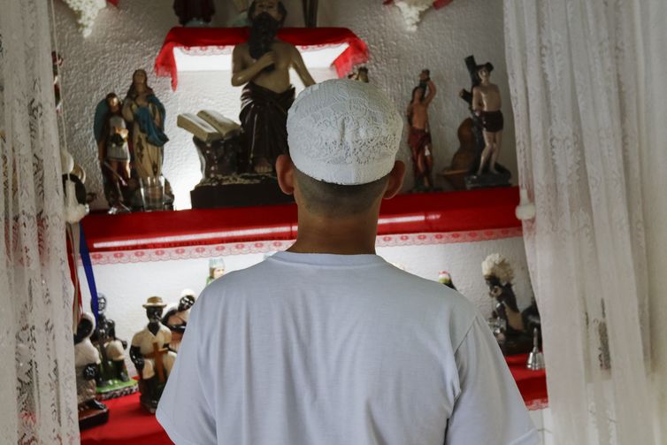 Como reconhecer o racismo religioso no ambiente de trabalho