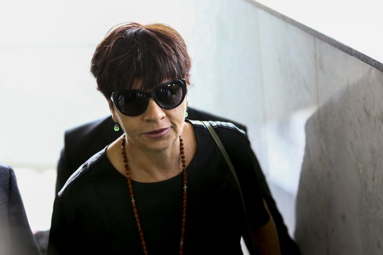 Crime da 113: ministro vota por anular condenação de Adriana Villela