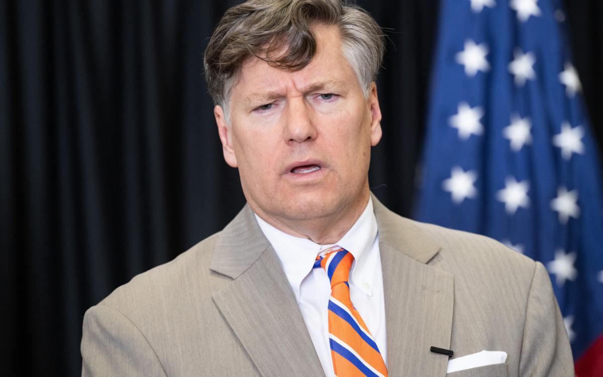 'Ditadura judicial', diz vice-secretário de Estado dos EUA sobre prisão domiciliar de Bolsonaro