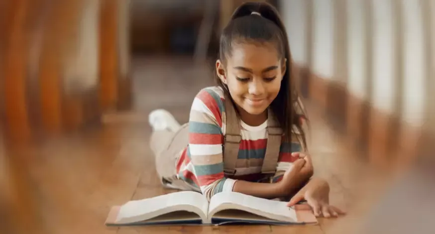 Conectados, mas Desconectados: Os Desafios da Compreensão de Texto na Sociedade Digital.