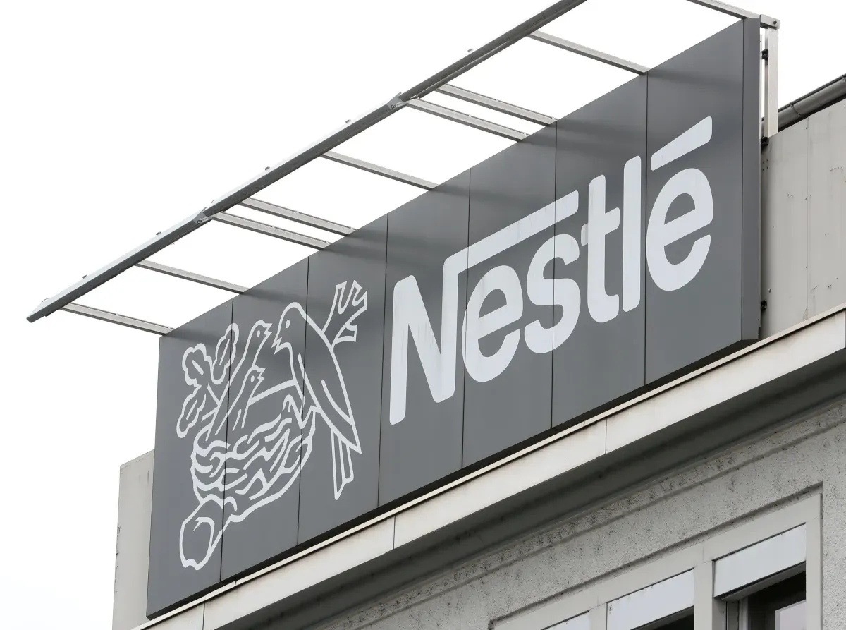Nestlé demite CEO após investigação revelar relacionamento amoroso com subordinada