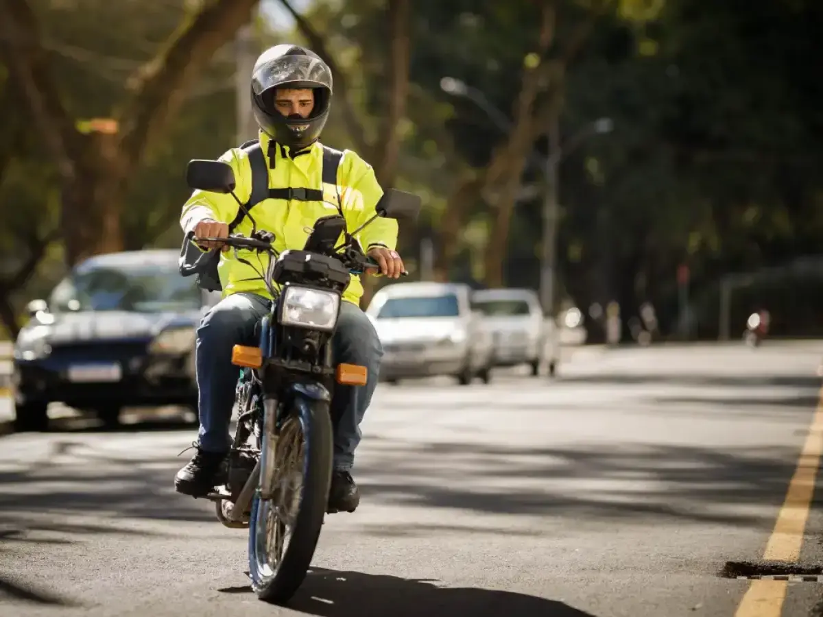 Apps de delivery avançam além da comida e passam a vender até passagens aéreas
