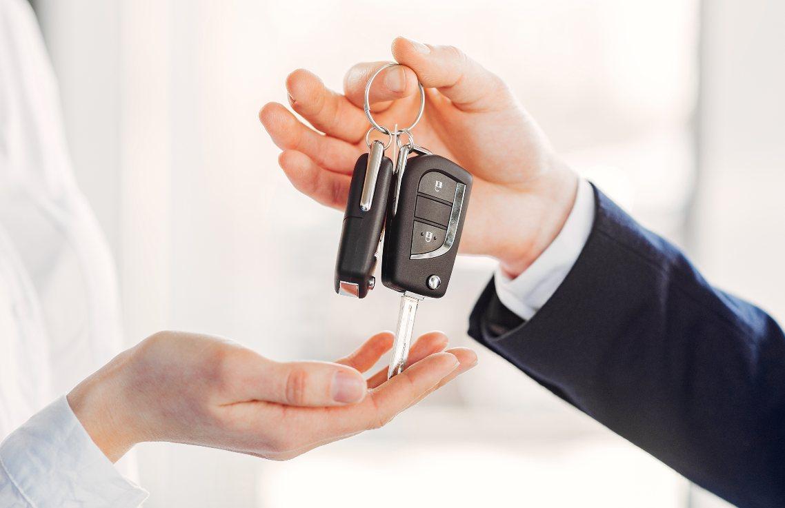 Setor de locação de veículos cresce 16,6% e fatura R$ 61,7 bilhões em 2025