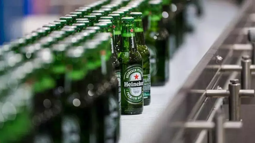 A conta chegou para a Heineken: desafios no mercado pressionam gigante da cerveja.